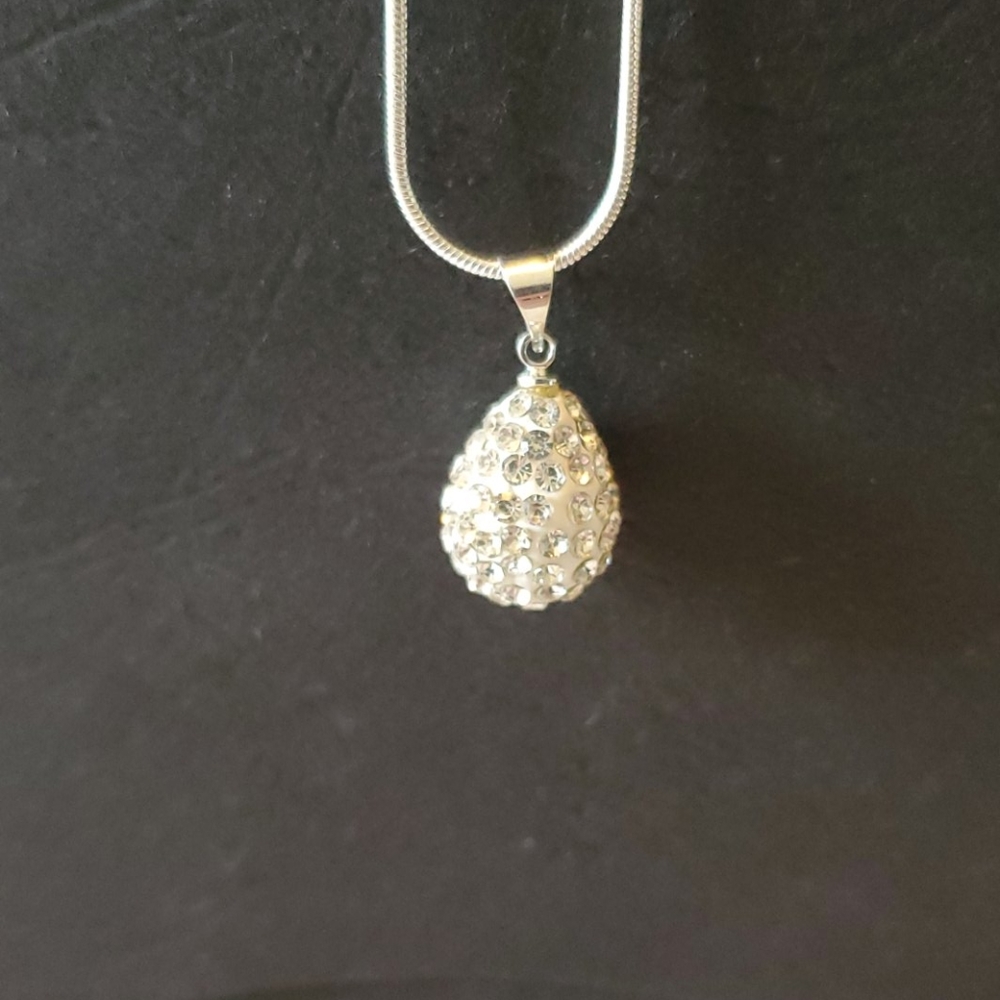 925 Silver necklace.